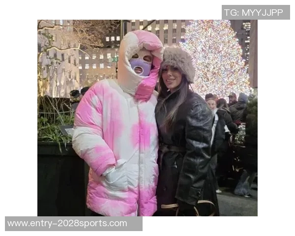 足球明星女性头套造型展示时尚与运动的完美结合