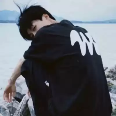 秦明凝